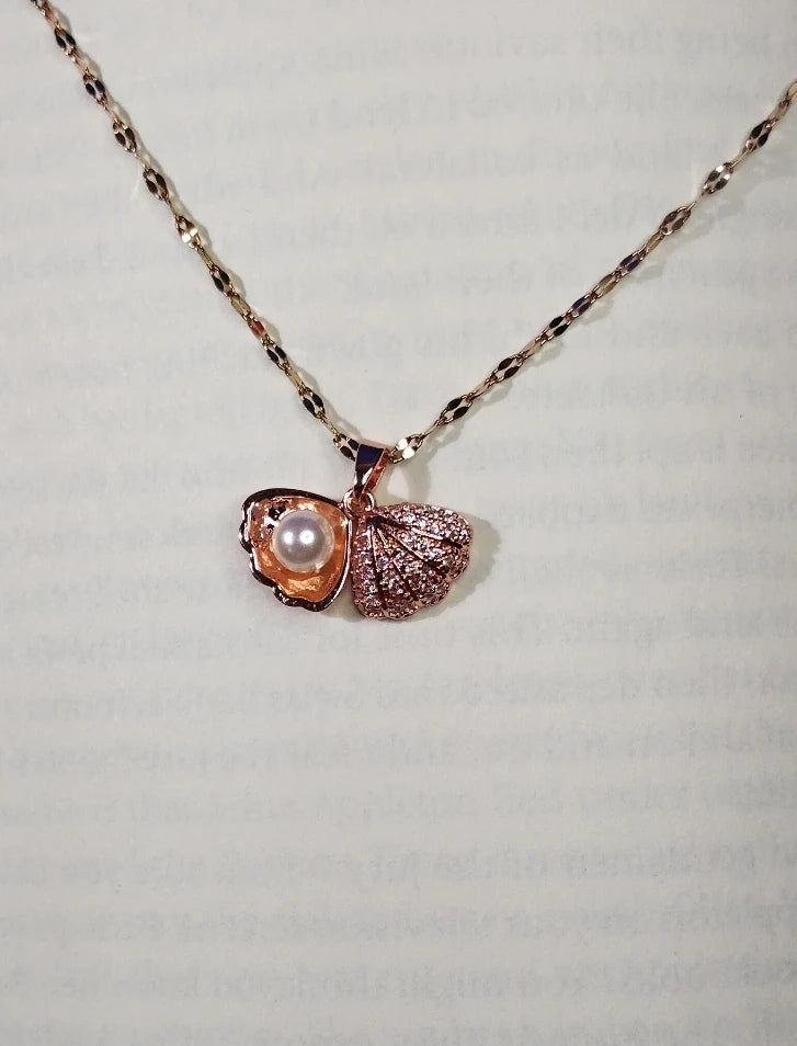 Pearl Shell Necklace