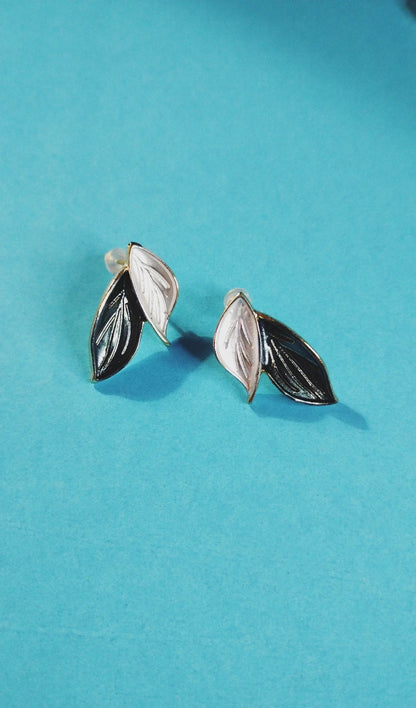 Leaf Drop Earrings